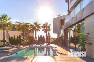 Коттедж 880м², 3-этажный, на длительный срок,