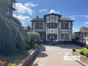 Дом 130м², 2-этажный, посуточно,