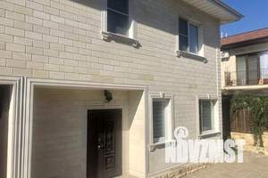 Дом 250м², 2-этажный, посуточно,