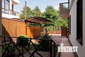 Дом 200м², 3-этажный, посуточно,