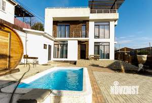 Дом 240м², 3-этажный, посуточно,