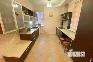 Дом 280м², 4-этажный, посуточно,