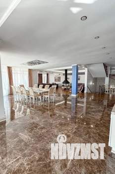 Дом 1210м², 3-этажный, посуточно,