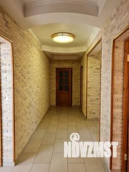 Дом 300м², 2-этажный, посуточно,