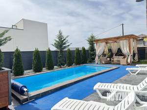 Дом 250м², 2-этажный, посуточно,