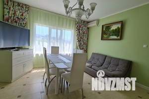 Дом 72м², 2-этажный, посуточно,