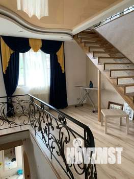 Дом 120м², 3-этажный, посуточно,