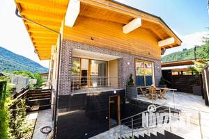 Дом 200м², 3-этажный, посуточно,