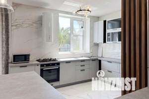 Дом 350м², 2-этажный, посуточно,