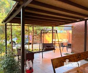 Дом 300м², 3-этажный, на длительный срок,