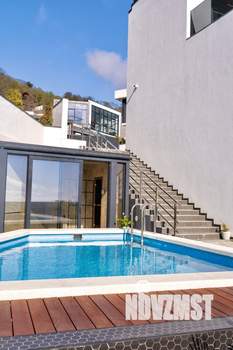 Коттедж 350м², 3-этажный, на длительный срок,