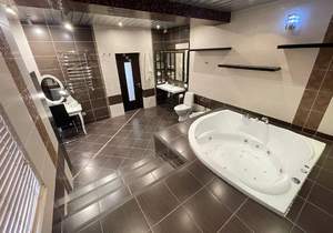 Дом 582м², 3-этажный, на длительный срок,