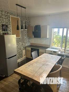 Дом 202м², 2-этажный, на длительный срок,