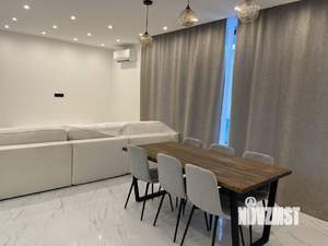 Коттедж 240м², 2-этажный, на длительный срок,