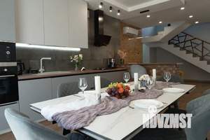 Дом 200м², 3-этажный, посуточно,