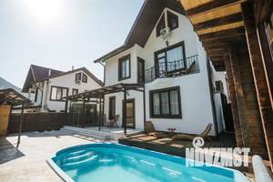 Дом 300м², 3-этажный, посуточно,