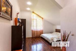 Дом 200м², 2-этажный, посуточно,