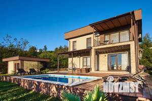 Дом 200м², 2-этажный, посуточно,