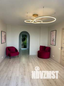 Дом 200м², 3-этажный, посуточно,