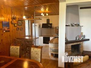 Дом 210м², 3-этажный, посуточно,