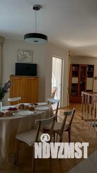 Дом 300м², 3-этажный, посуточно,