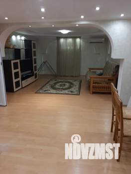 Дом 280м², 3-этажный, посуточно,