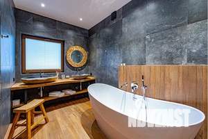 Дом 360м², 2-этажный, посуточно,