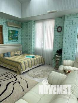 Дом 280м², 3-этажный, посуточно,