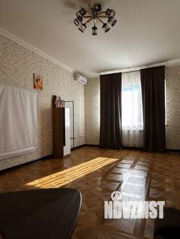 Дом 200м², 2-этажный, на длительный срок,