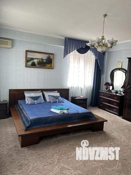 Дом 280м², 3-этажный, посуточно,