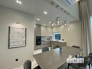 Дом 230м², 3-этажный, посуточно,