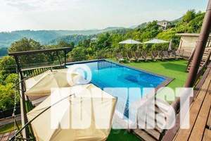 Дом 250м², 2-этажный, посуточно,