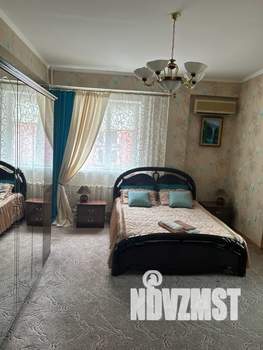 Дом 280м², 3-этажный, посуточно,