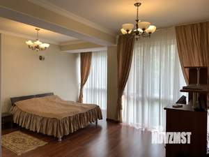 Коттедж 360м², 3-этажный, на длительный срок,