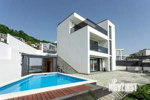 Коттедж 350м², 3-этажный, на длительный срок,