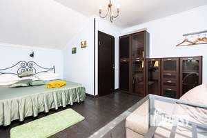 Дом 250м², 3-этажный, на длительный срок,