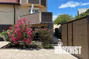 Дом 175м², 3-этажный, посуточно,