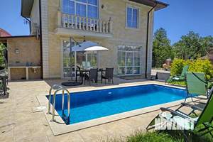 Коттедж 260м², 2-этажный, на длительный срок,