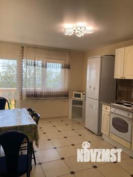 Дом 100м², 2-этажный, на длительный срок,