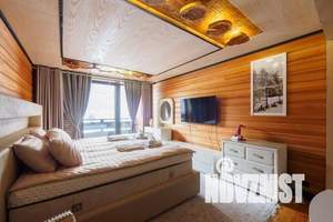 Дом 400м², 3-этажный, посуточно,