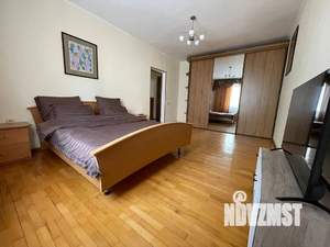 Дом 268м², 3-этажный, посуточно,