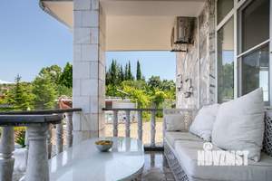 Дом 400м², 3-этажный, на длительный срок,