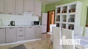 Дом 72м², 3-этажный, посуточно,