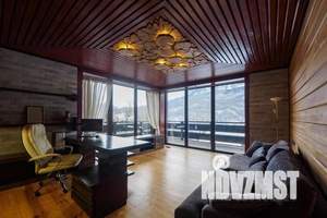 Дом 400м², 3-этажный, посуточно,