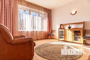 Дом 200м², 3-этажный, посуточно,