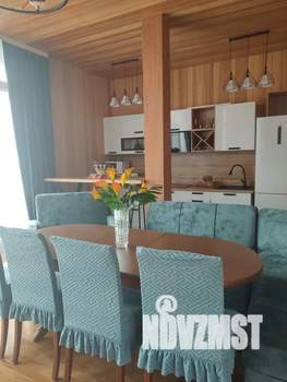 Дом 125м², 3-этажный, посуточно,