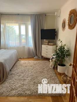 Дом 295м², 3-этажный, посуточно,