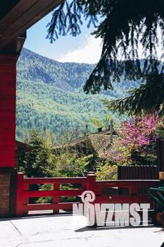 Дом 400м², 3-этажный, посуточно,