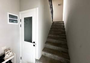 Дом 100м², 2-этажный, на длительный срок,