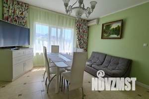 Дом 72м², 2-этажный, посуточно,